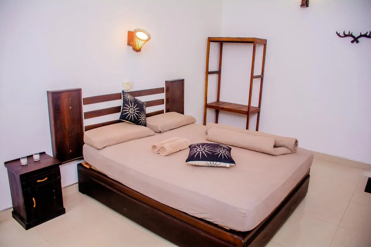Woodnest Villas Negombo